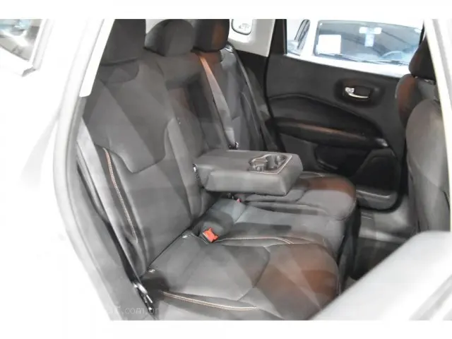 COMPASS - 2.0 16V SPORT AUTOMÁTICO