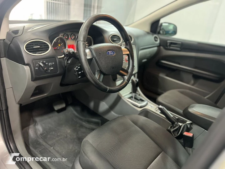 Focus Sedan 2.0 16V 4P GLX FLEX AUTOMÁTICO