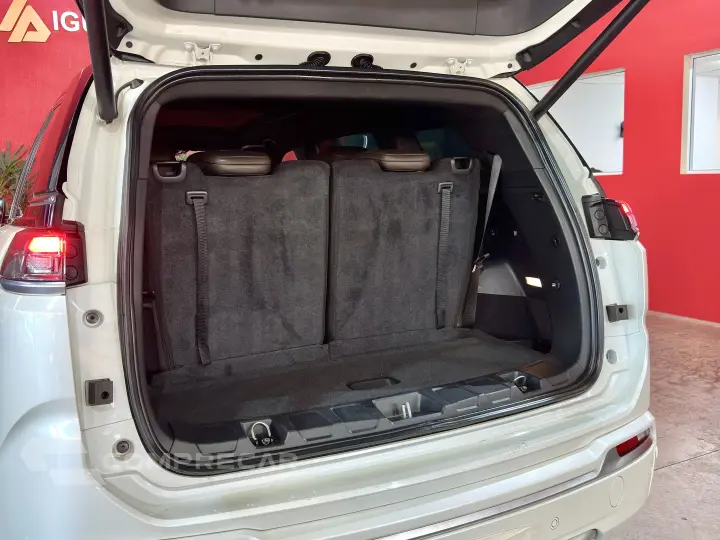 COMMANDER 1.3 T270 TURBO FLEX OVERLAND AT6