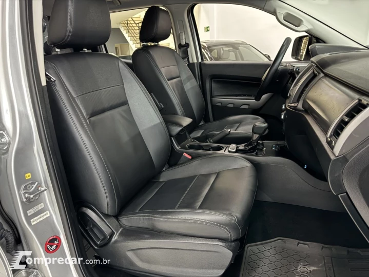 Ranger 3.2 20V CABINE DUPLA 4X4 LIMITED TURBO DIESEL AUTOMÁT