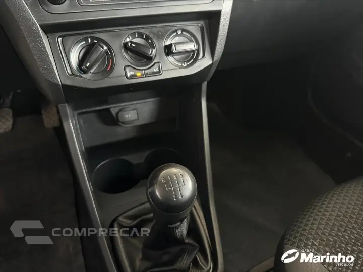 VOYAGE 1.0 12V MPI TOTALFLEX 4P MANUAL
