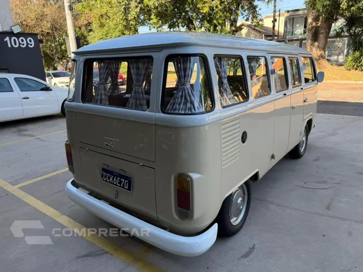 Kombi 1.6 Std 8V Gasolina 3P Manual