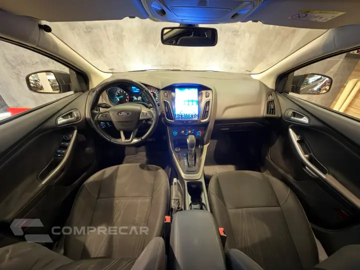 Focus Sedan 2.0 16V 4P SE POWERSHIFT FLEX