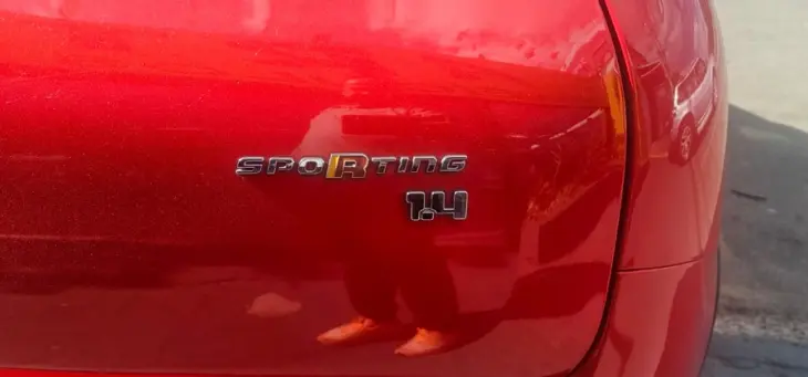 UNO 1.4 Sporting 8V