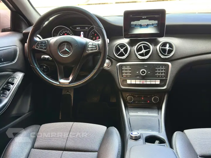 GLA 200 1.6 CGI FLEX STYLE 7G-DCT