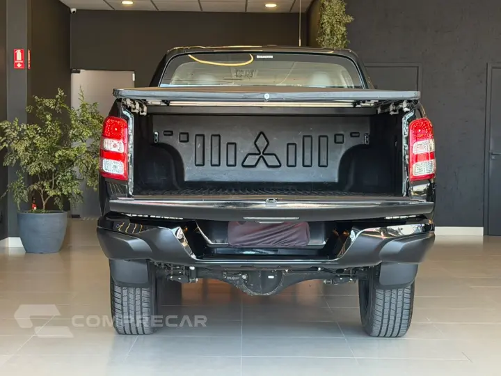 L200 TRITON 2.4 16V Turbo Sport HPE TOP CD 4X4