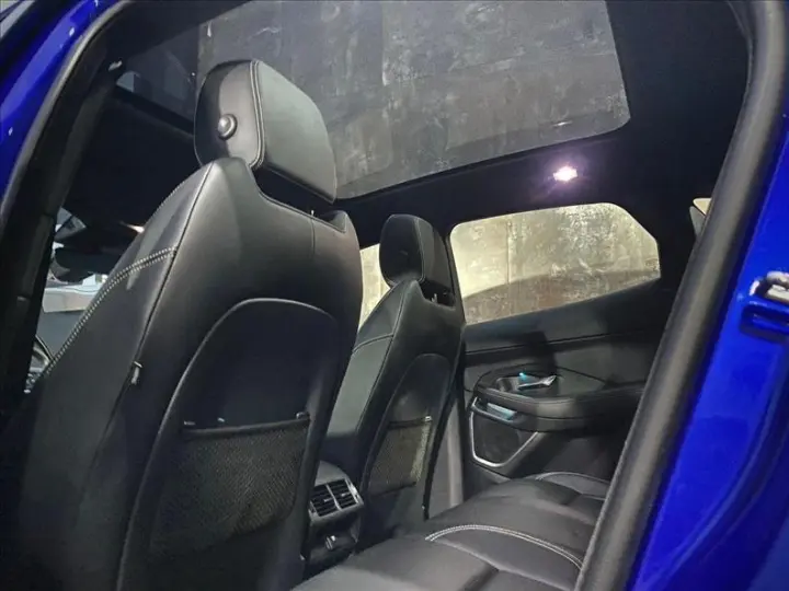 E-PACE 2.0 16V P300 R-dynamic SE AWD