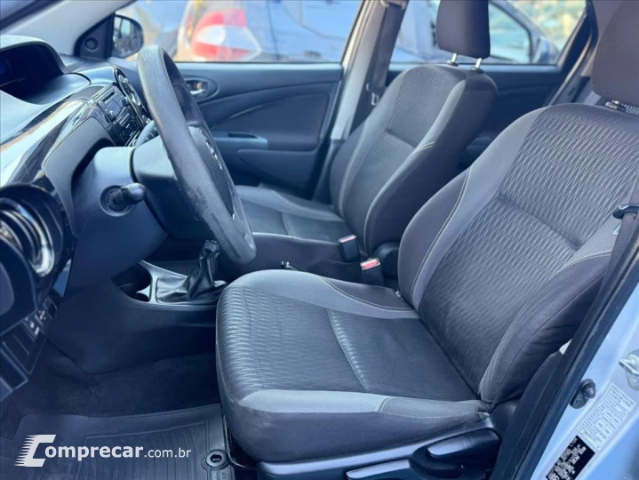 ETIOS 1.5 X PLUS SEDAN 16V FLEX 4P MANUAL