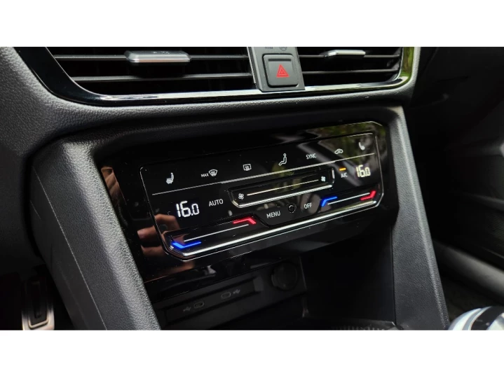 TAOS 1.4 250 TSI TOTAL FLEX HIGHLINE AUTOMÁTICO