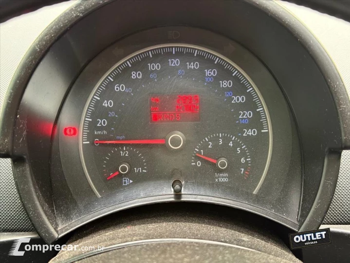 NEW BEETLE 2.0 MI 8V GASOLINA 2P TIPTRONIC