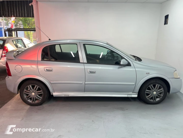 Astra Advantage 2.0 MPFI 8V FlexPower 5p