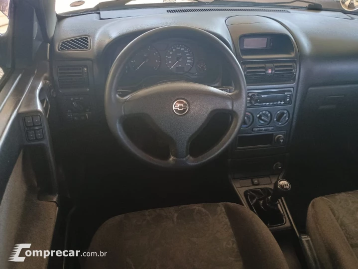 Astra sedan 1.8