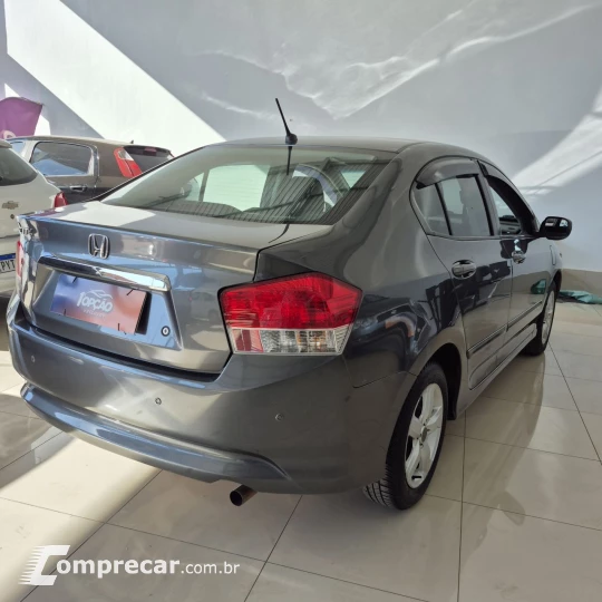 CITY Sedan DX 1.5 Flex 16V Aut.