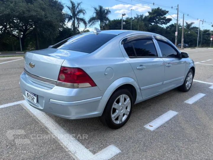 VECTRA 2.0 MPFI Elegance 8V