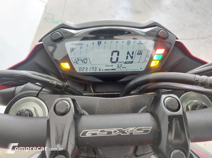 SUZUKI GSX S 750A