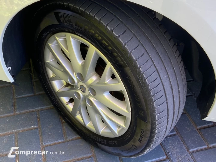 FLUENCE 2.0 Dynamique 16V