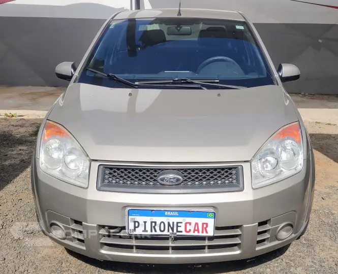 FIESTA 1.6 MPI Class Sedan 8V