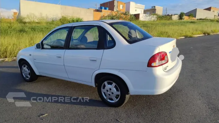 Classic Sedan 1.0 4P VHCE FLEX LS