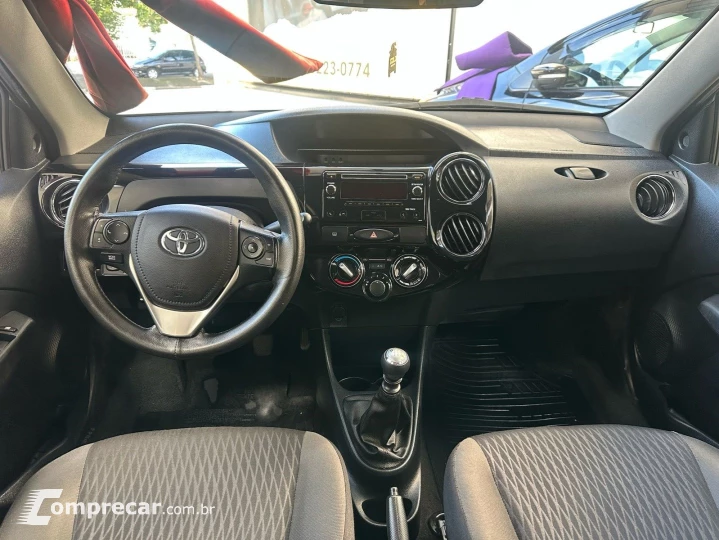 ETIOS 1.5 XS 16V FLEX 4P MANUAL