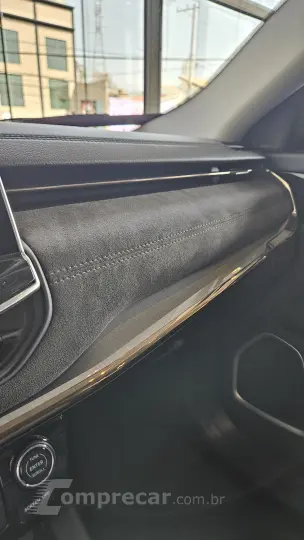 COMMANDER 1.3 T270 Turbo Limited