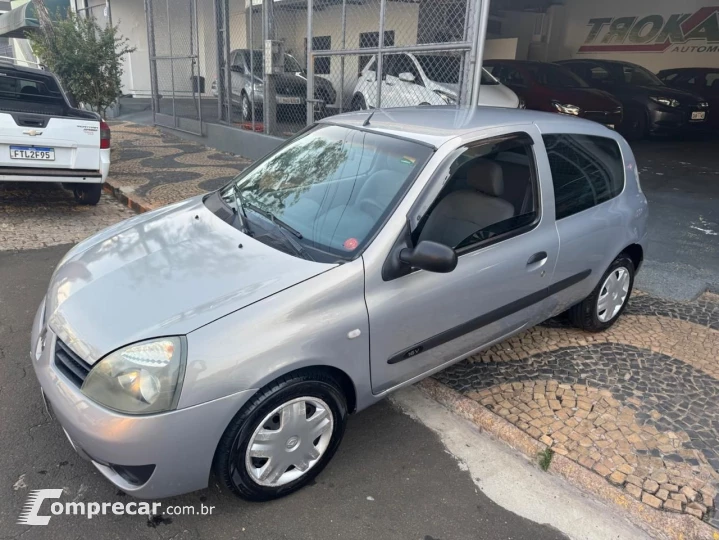 Clio Authentique 1.0 8V 3p