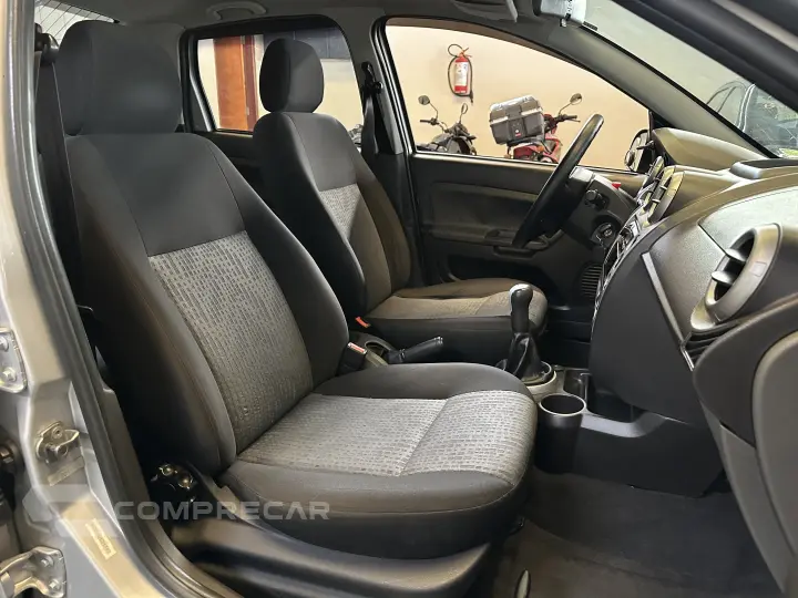 FIESTA 1.6 MPI Class Sedan 8V