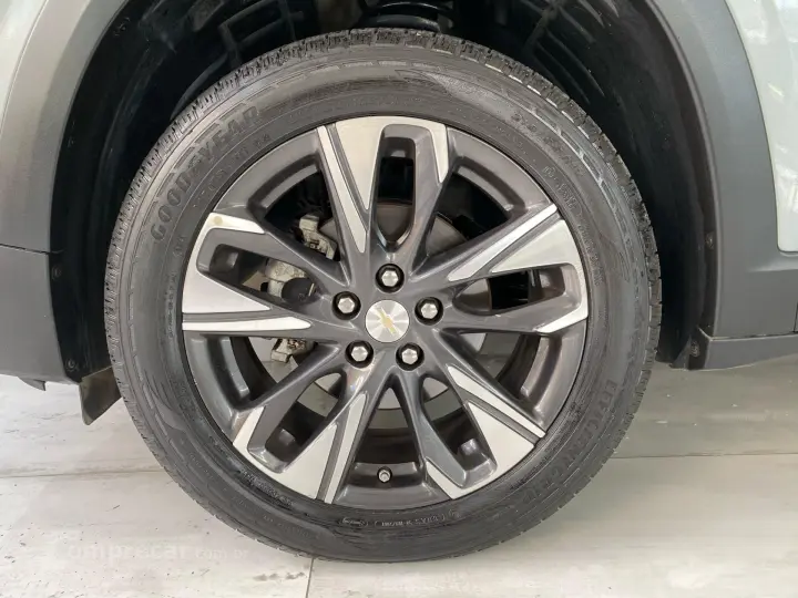 TRACKER Premier 1.2 Turbo 12V Flex Aut.