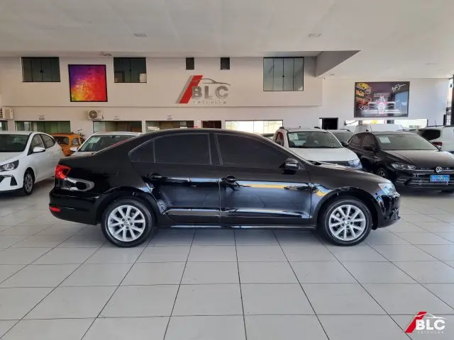 JETTA - 2.0 COMFORTLINE 4P TIPTRONIC