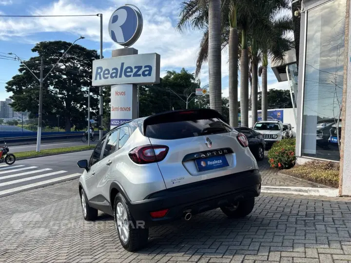 CAPTUR Life 1.6 16V Flex 5p Aut.