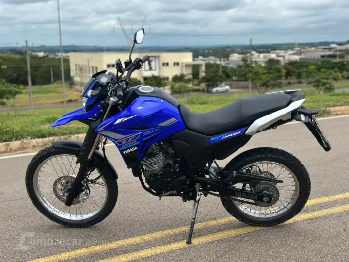 XTZ 250 LANDER