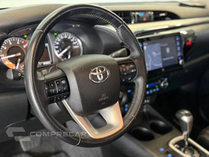 HILUX 2.8 D-4D TURBO DIESEL CD SRX 4X4 AUTOMÁTICO