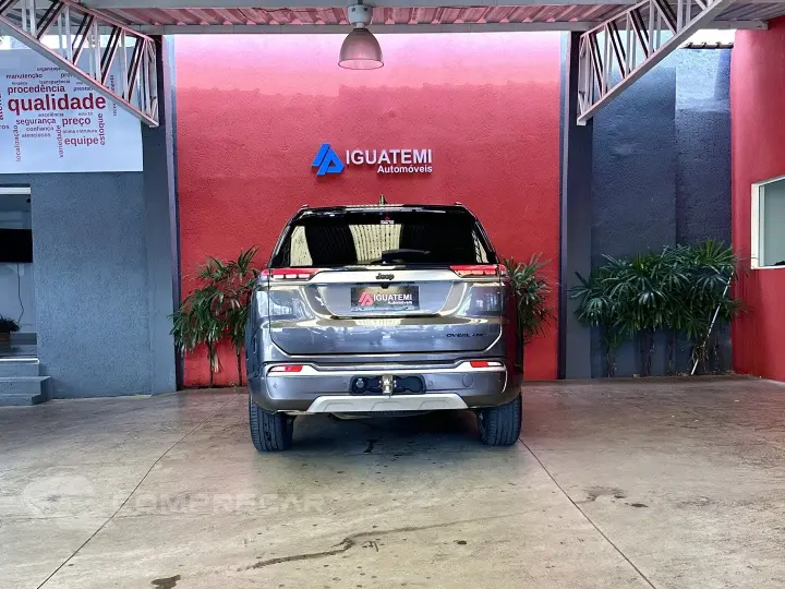 COMMANDER 1.3 T270 TURBO FLEX OVERLAND AT6