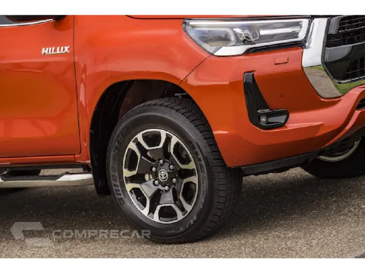 HILUX 2.8 D-4D TURBO DIESEL CD SR 4X4 AUTOMÁTICO