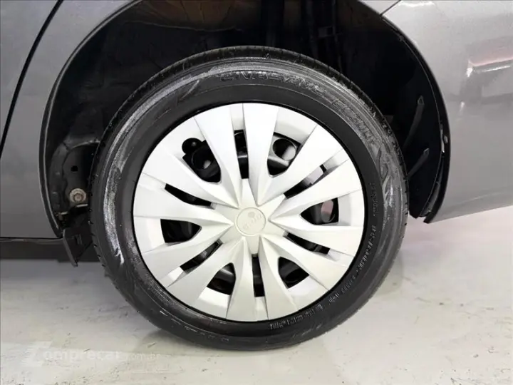 YARIS 1.5 16V Sedan XL