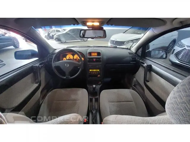 ASTRA HATCH - 2.0 MPFI 8V 4P MANUAL