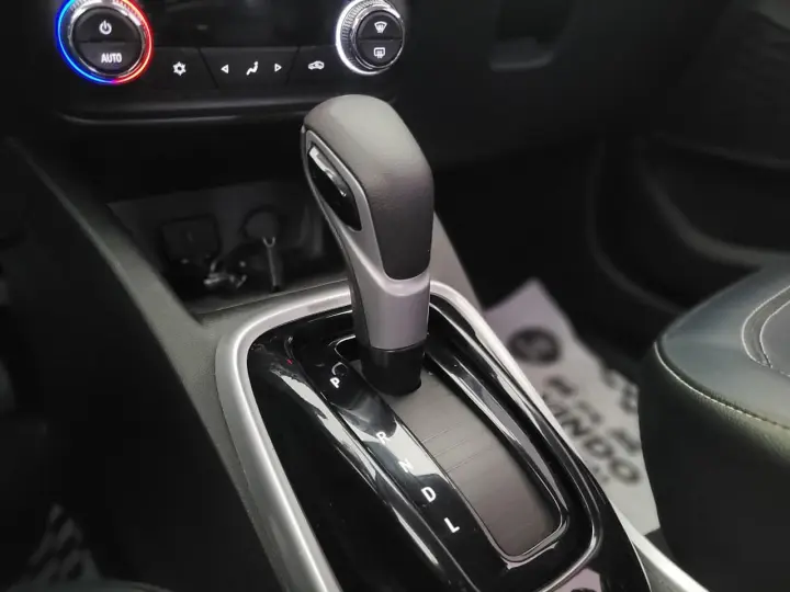 TRACKER Premier 1.2 Turbo 12V Flex Aut.