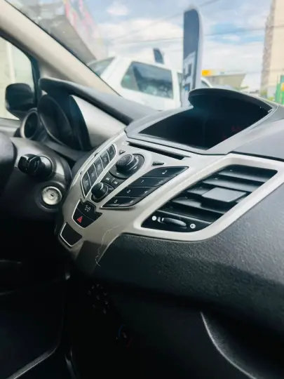 Fiesta Sedan SE 1.6 16V Flex 4p