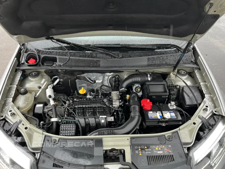 LOGAN 1.0 12V SCE ZEN