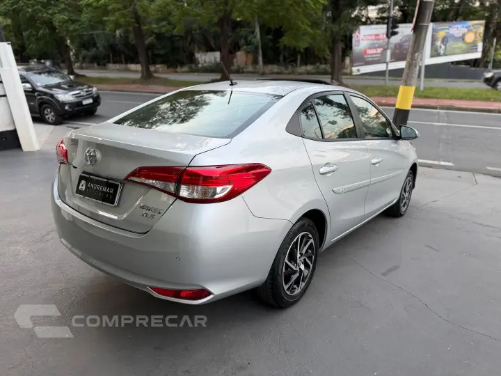 Yaris 1.5 16V Flex Sedan Xls Connect Multidrive