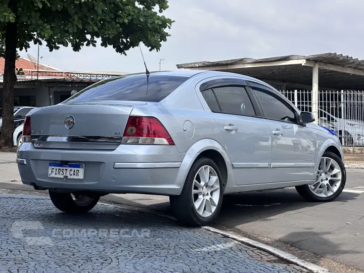 VECTRA 2.0 MPFI ELEGANCE 8V FLEX 4P AUTOMÁTICO