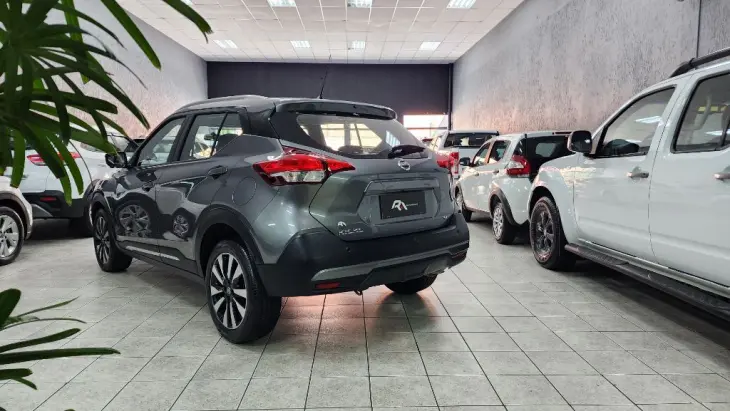 KICKS SL 1.6 16V FlexStar 5p Aut.