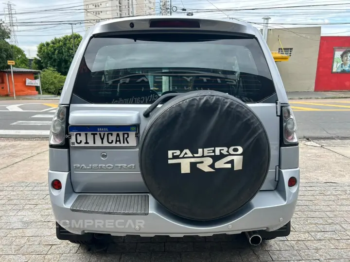 PAJERO TR4 2.0 4X2 16V 140CV FLEX 4P AUTOMÁTICO