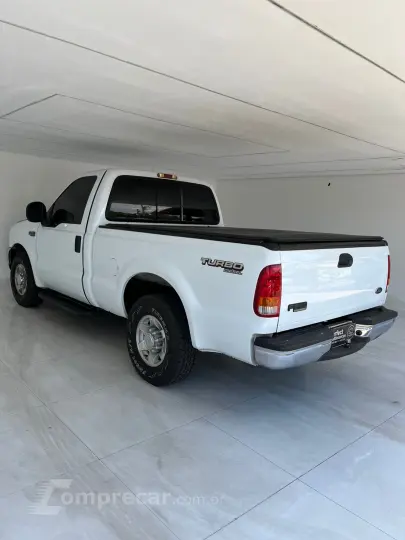 F-250 3.9 XL 4X2 CS