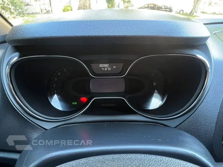Captur 2.0 16V Hi-Flex Intense Automático