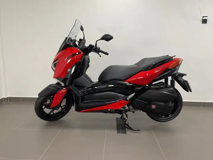 YAMAHA XMAX ABS