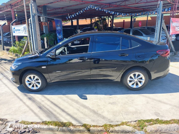 Onix Plus LT 1.0