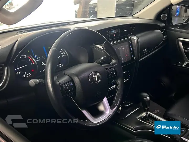 HILUX SW4 2.7 VVT-i FLEX SRV 7L 4X2 AUTOMÁTICO
