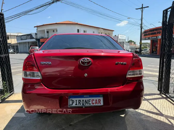 ETIOS 1.5 X Sedan 16V