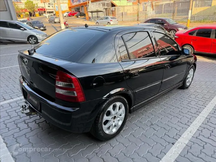 ASTRA 2.0 MPFI Advantage 8V