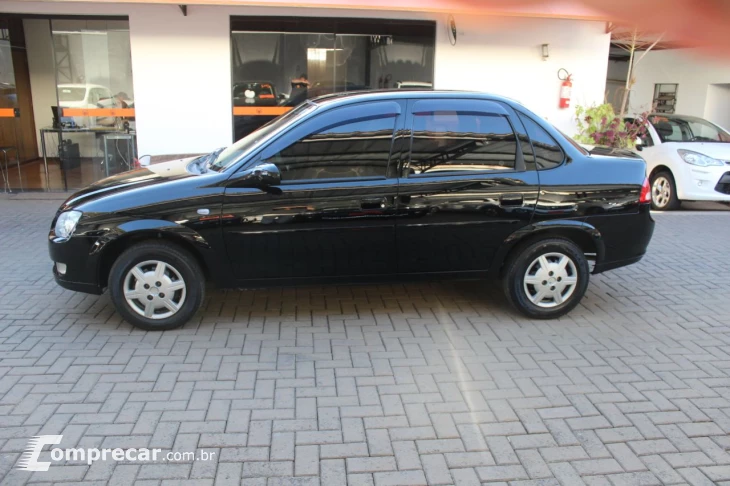 Classic Sedan 1.0 4P VHCE FLEX LS